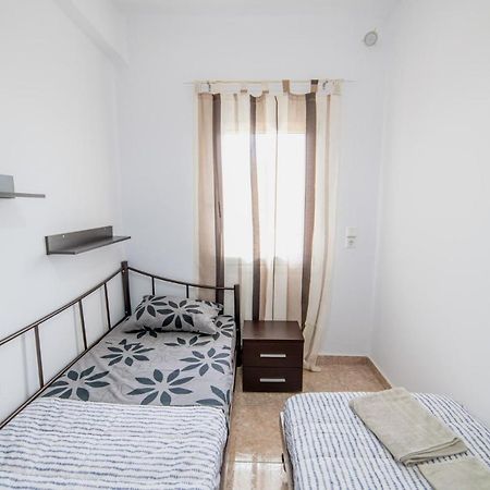 Family Resort 1 โอฟรีนีออน ภายนอก รูปภาพ