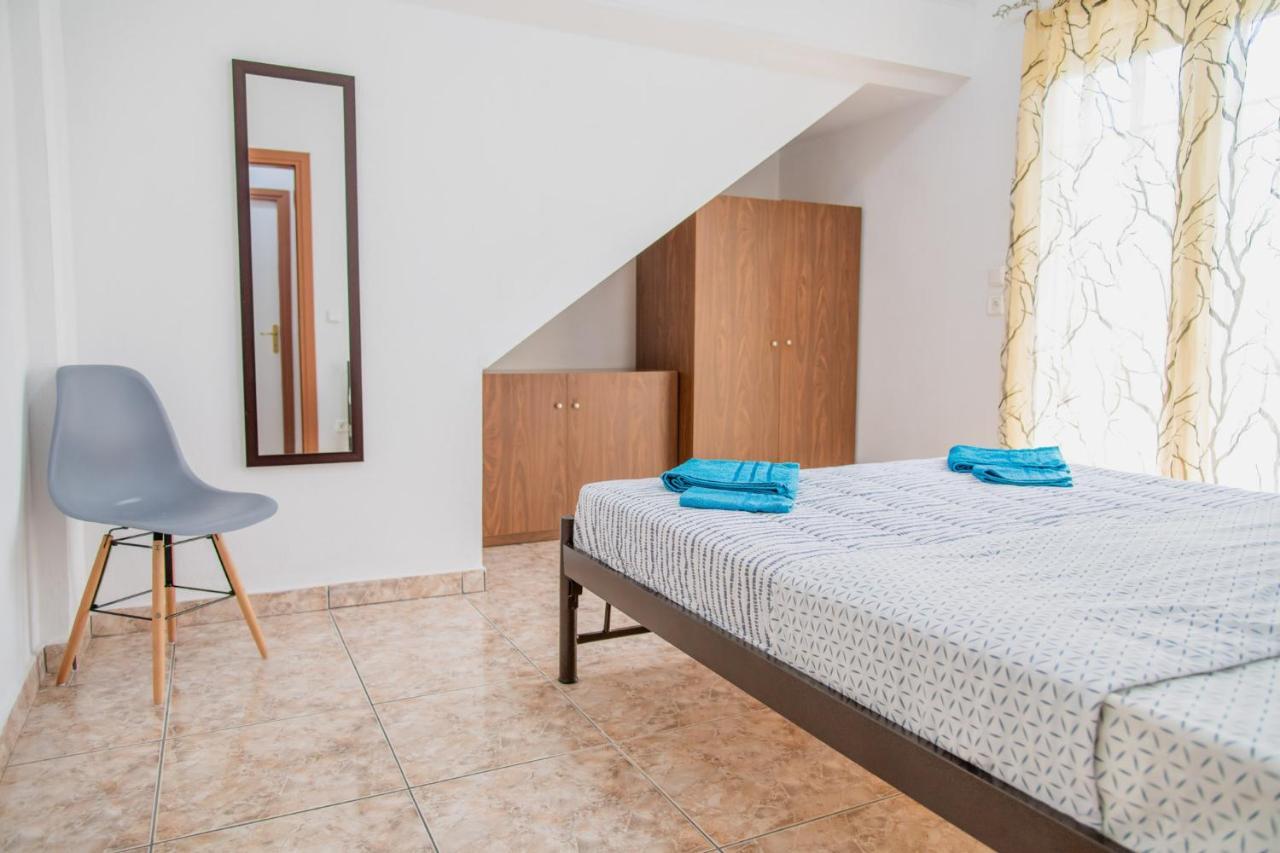 Family Resort 1 โอฟรีนีออน ภายนอก รูปภาพ